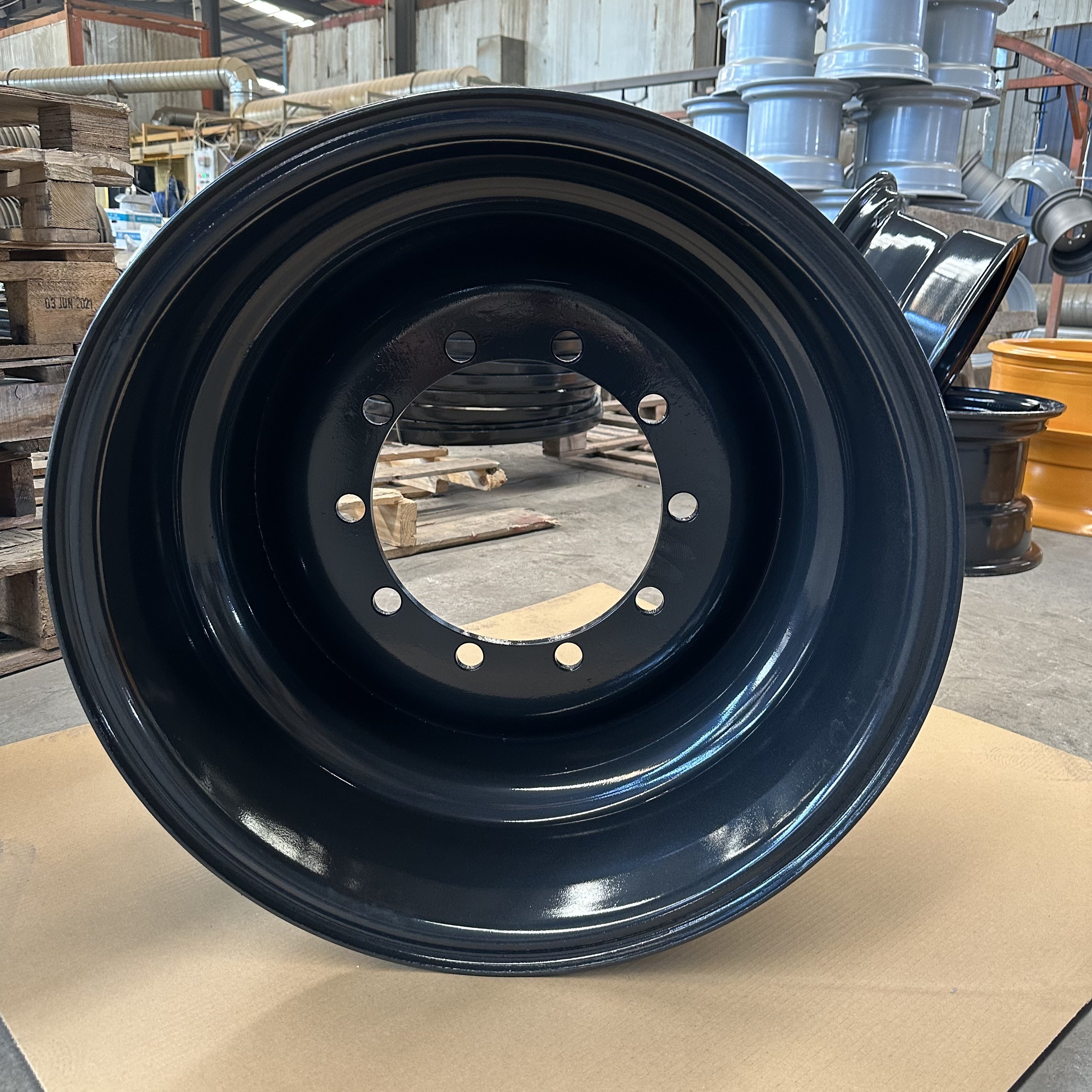 Agricultural Rims 24 Inch 16x24 Agricultural Tractor Wheel Rim for 19.5L-24 Tires