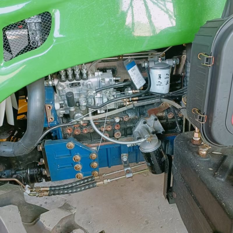 Agriculture Tractor 50hp 55hp 60hp 4wd 4x4 Tractor Equipped With Trailer Rotary Cultivator Planter Tractor