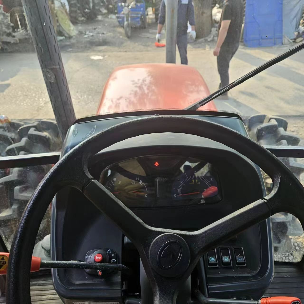 Hot Sales Cheap Used Kubota M954KQ 95HP Multifunction Agriculture Tractor for Sell