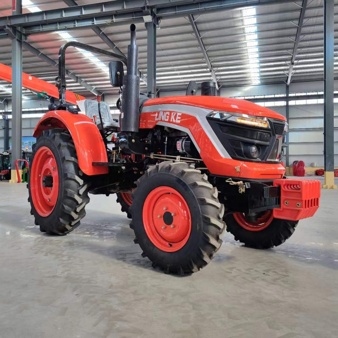 30HP 40HP 50HP 60HP Multifunctional Big Chaasis 4X4 Wheel Tractor Front Loader Farm Garden Tractor With Optional Parts