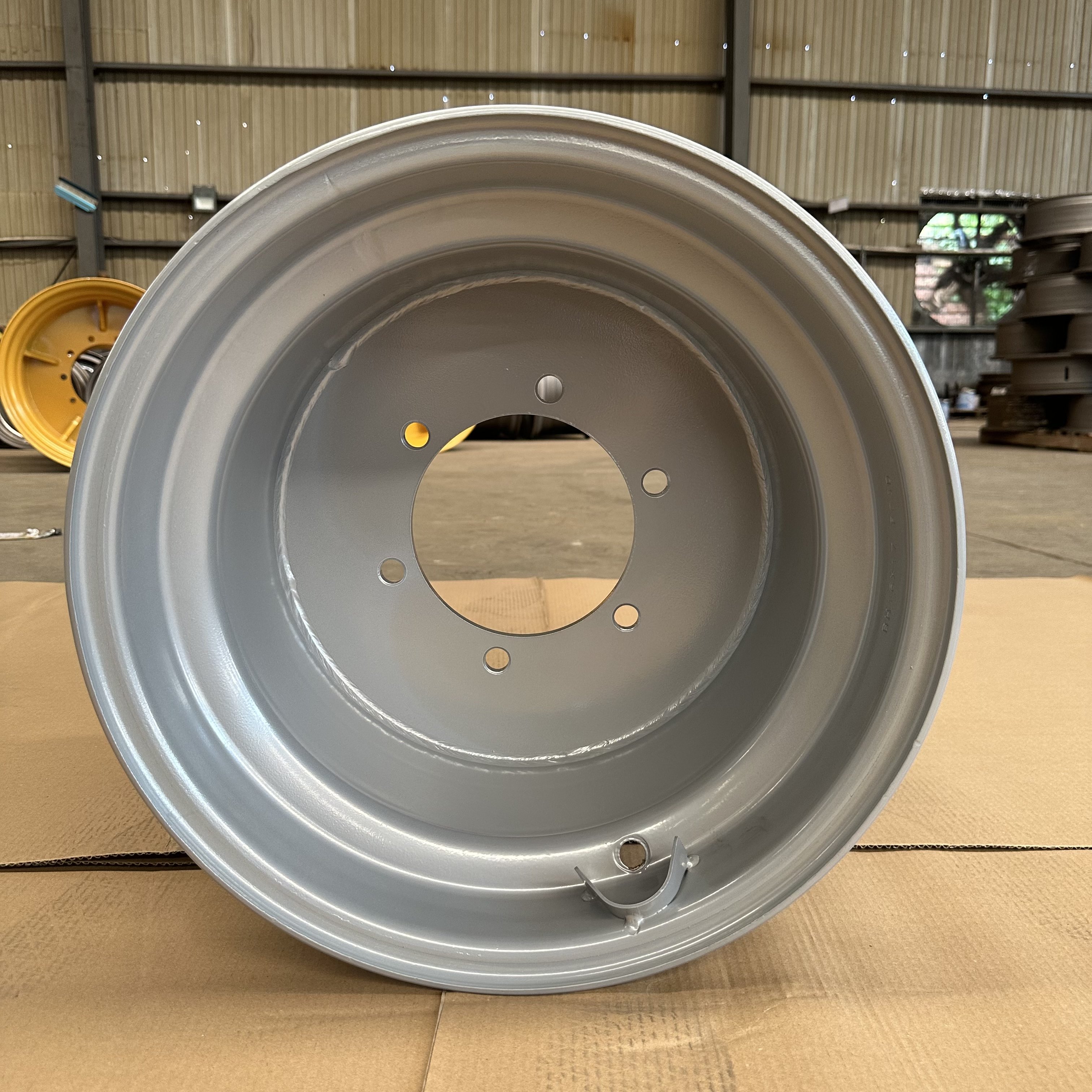 Agricultural Tractor Steel Wheel Rims 16x17 Field Mower Wheels for 500/50-17 Tires