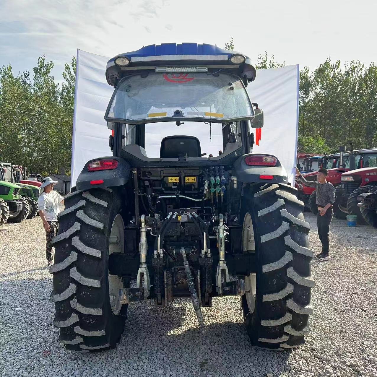90HP 100HP 120HP 150HP 200HP 4x4 Second-hand Tractor LOVOL Farm Tractor Agricultural Tractor