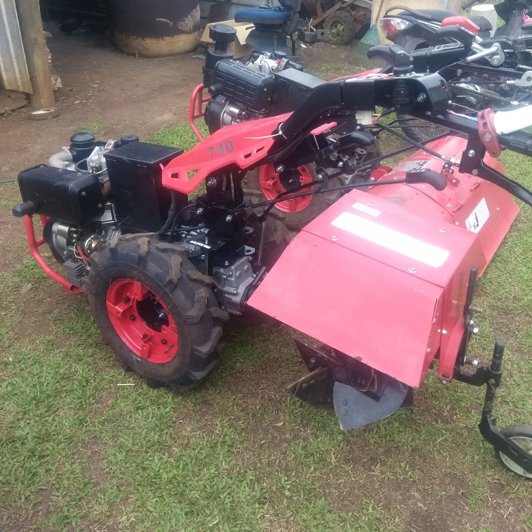 Multi-task Two Wheel Walking Tractor Two Wheel Tractor CE Approved for Agriculture and Gardening Etc.