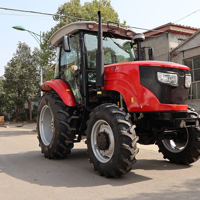 Cheap 120HP Big Farm Tractor 120 HP 4WD Agricultural Wheel Tractor YTO Engine QLN-1204 4*4 Farming Tractor in Mongolia