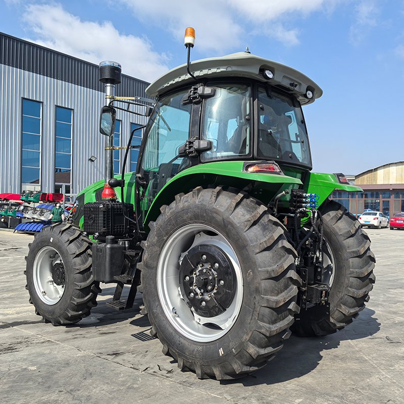 Agricultural Machinery 80hp 100hp 120hp 140hp 160hp 180hp Wheel Tractor Rotary Tiller Cultivator for Tractor