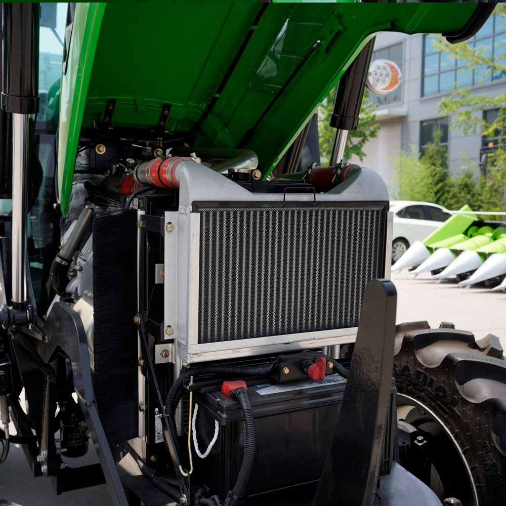 Shandong LUYU 70HP Best Quality 4 WD Wheel Lawn and Garden Tractor Machinery Agricultural Tractor with Best Price