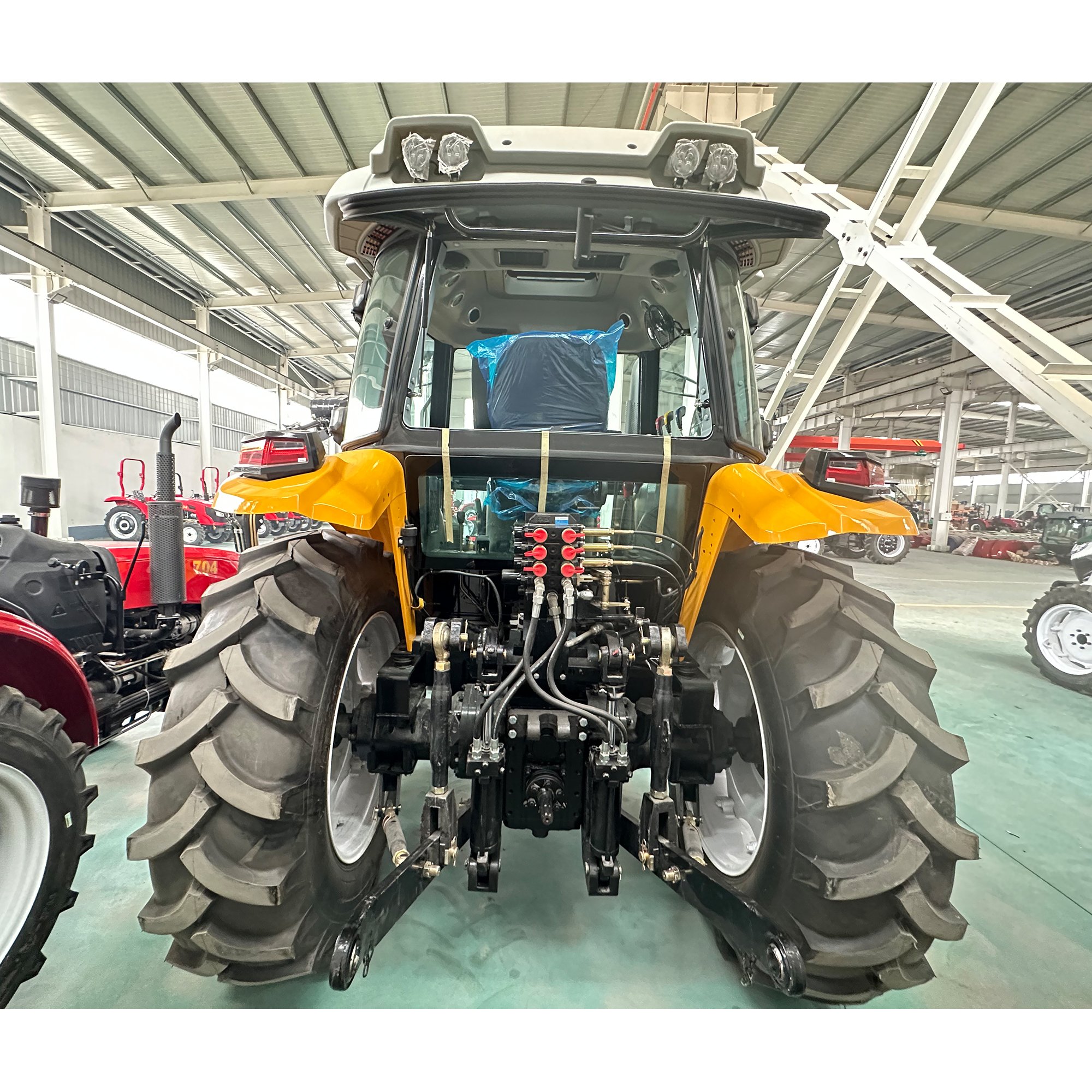 Chinese High Quality 4x4 Tractor 280hp Farm Tractor Price Tractors for Agriculture Used