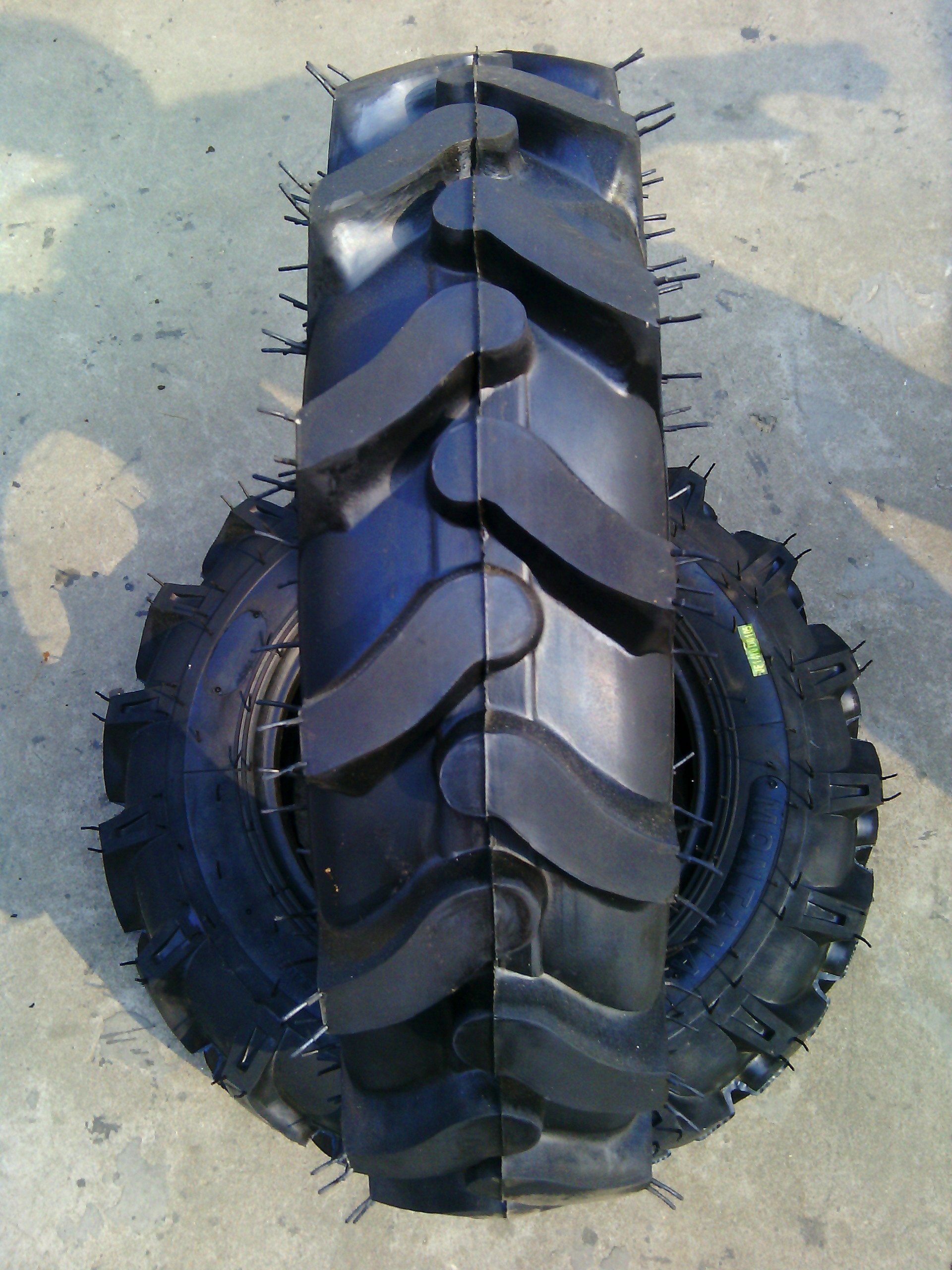 Factory Supply Agriculture Bias Tyre High Performance Tires for Tractors R1 Tractor Tire 6.00-16 600-16 600x16 650-16 600-14