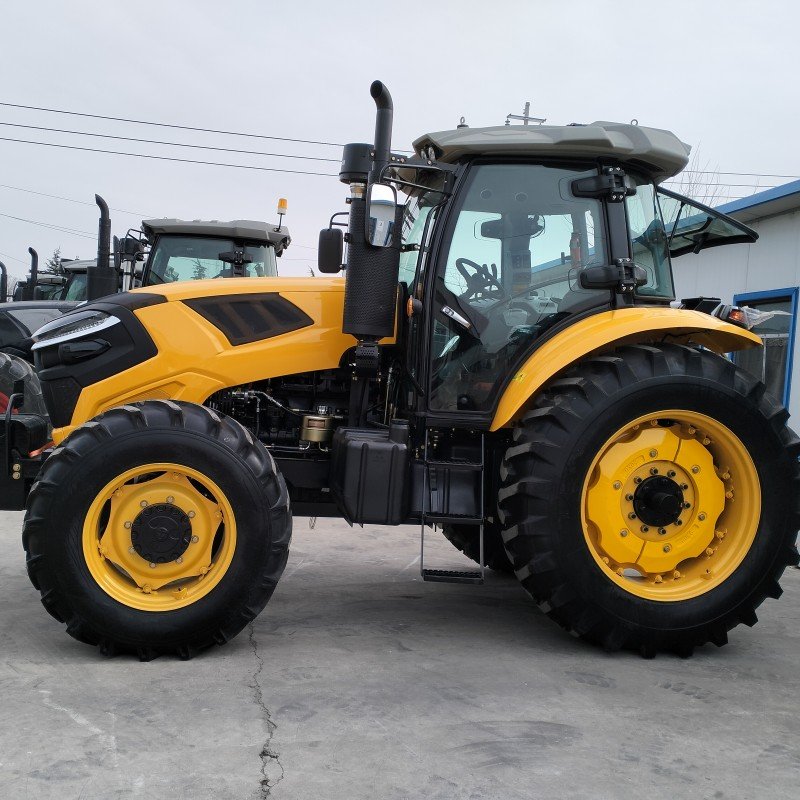 Chinese Factory Supply Cheap Price 150hp 160hp 180hp 4wd Tractor for Agriculture with CE