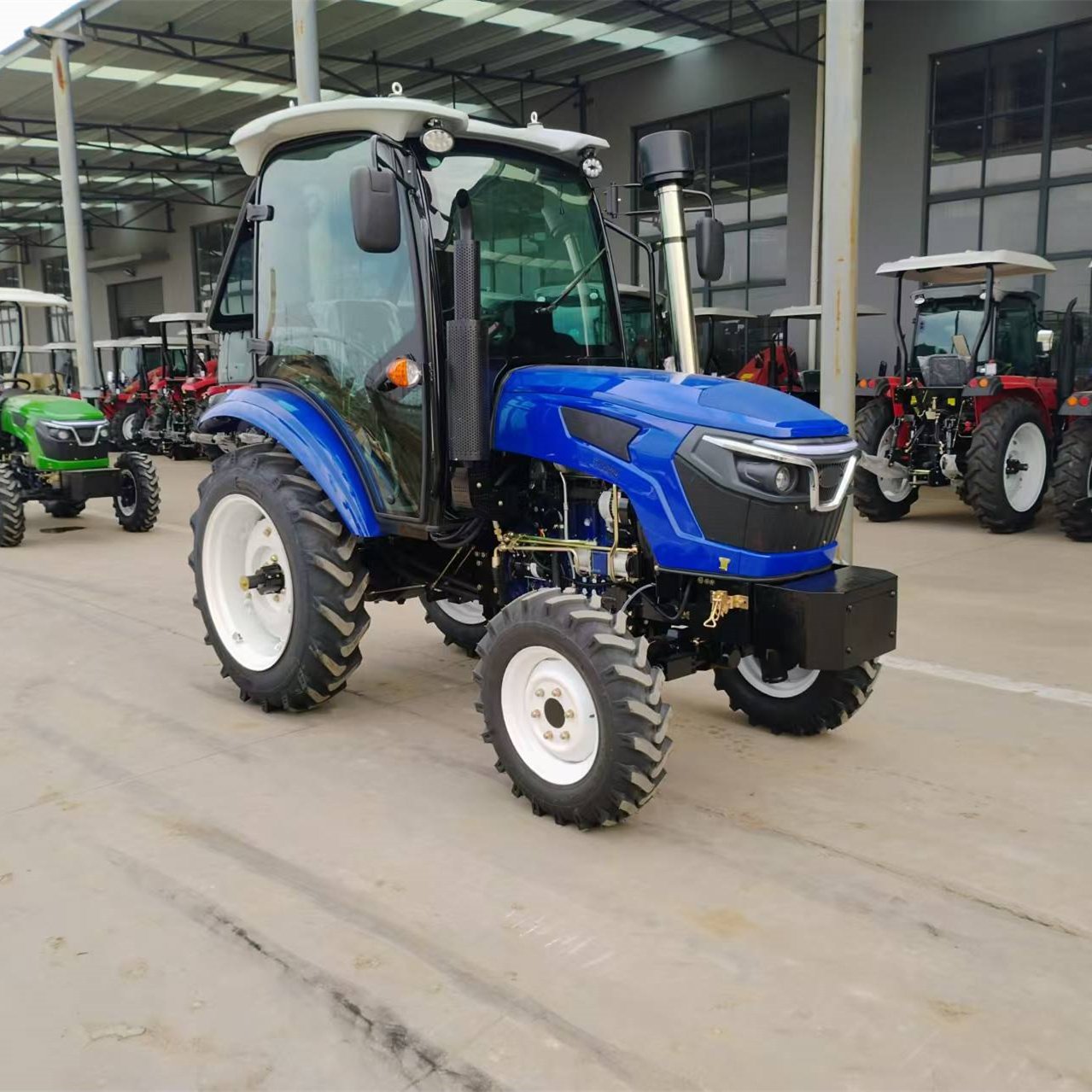 Farm Equipment Diesel Engine 4 Wheel Tractors Agricultural Mini Farm Tractor With Cab