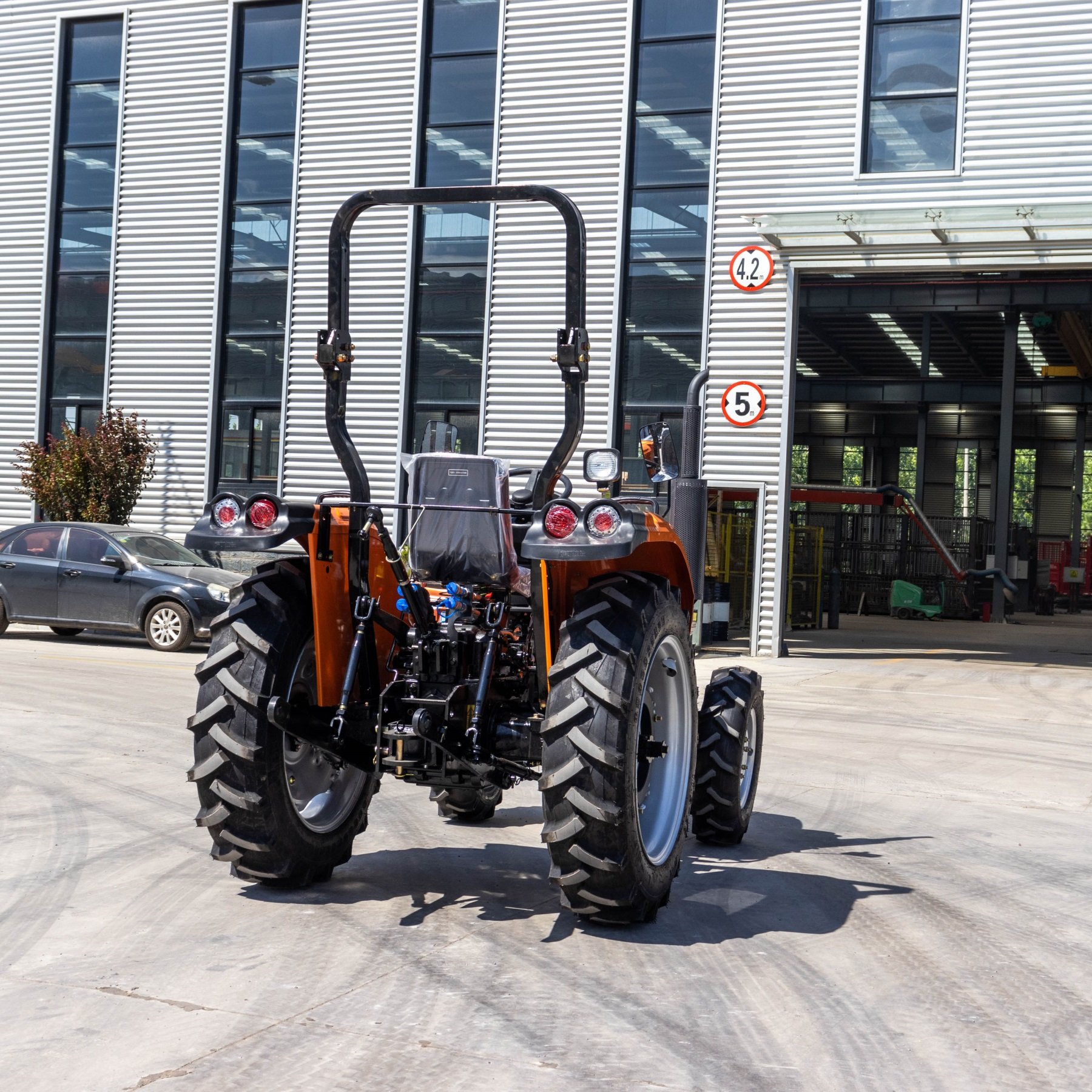 4WD Front Wheel Loader Tractor 35hp Agricultural Mini Tractor With Excavator Backhoe for Sale