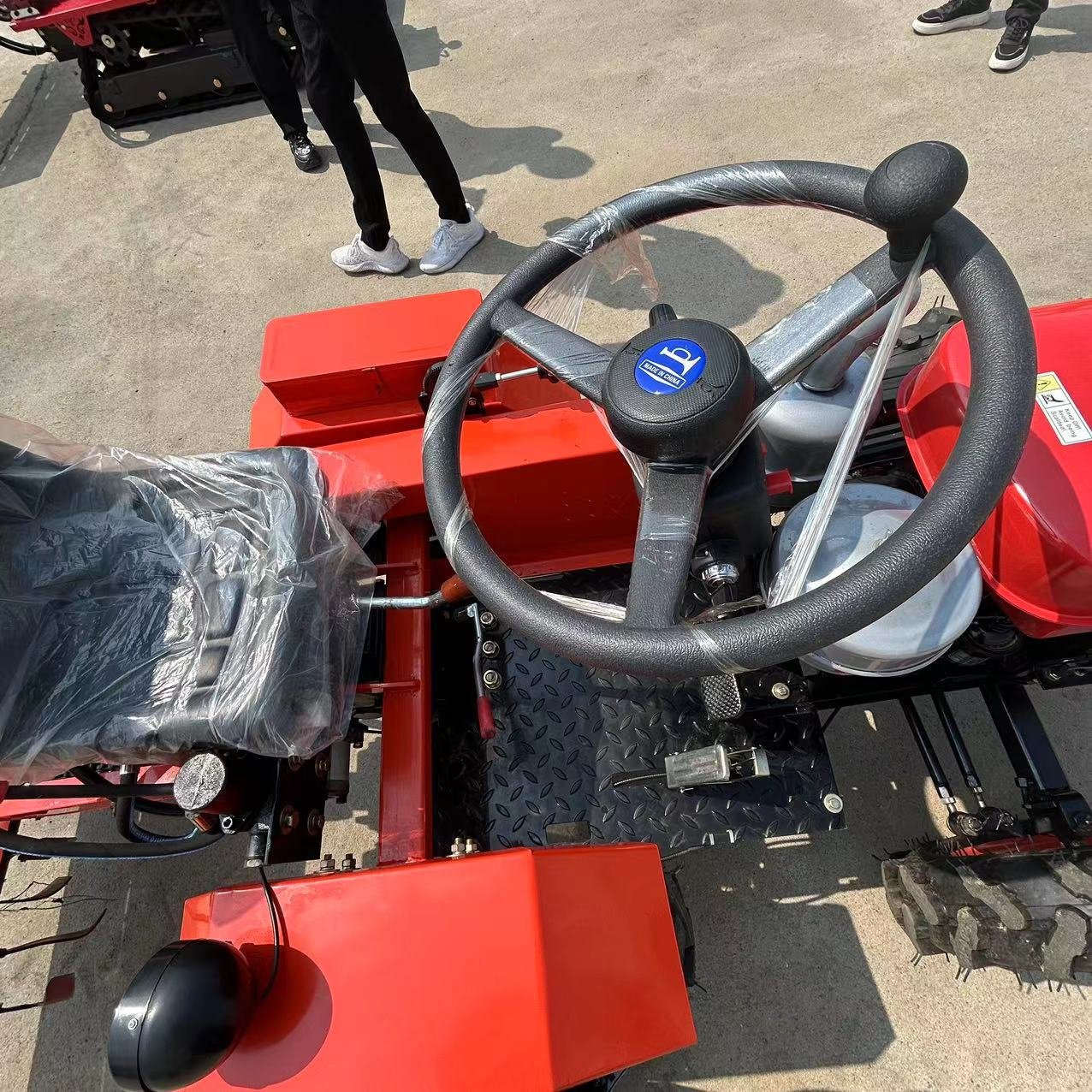 New Wheel Tractor 25hp Farm Works Paddy Field Tractor for Sale