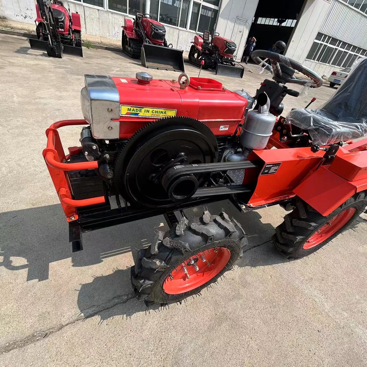 New Wheel Tractor 25hp Farm Works Paddy Field Tractor for Sale