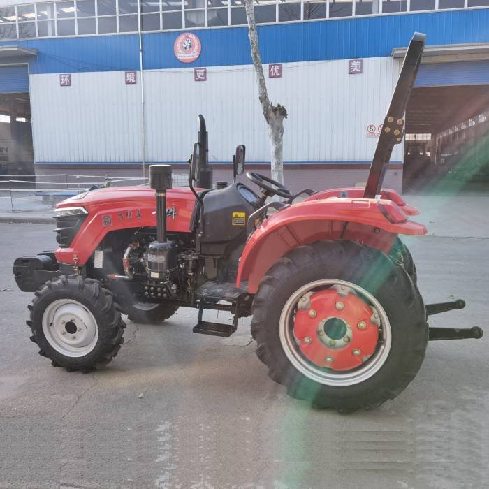 China Hot 4X4 Mini 4WD Compact Tractor 25HP 30HP 40HP 50HP Farm Tractor Price New Small 4 Wheel Drive Tractor With Snow Blower