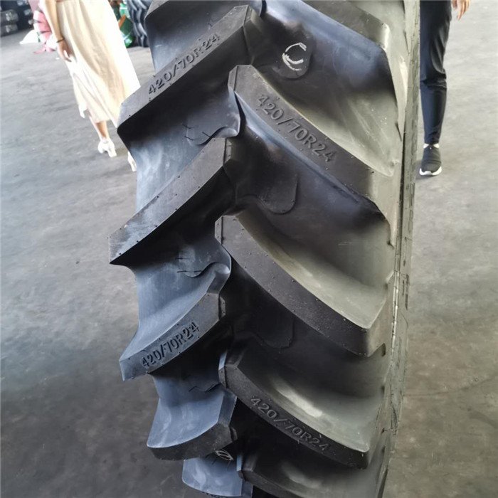 High-Performance Radial Agricultural Tractor Tyre 420/70R24 for Enhanced Durability and Traction