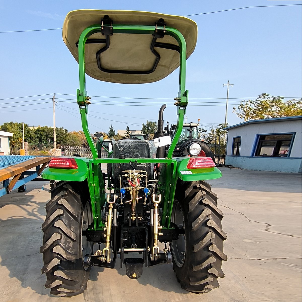 Hot Sale and Good Price 4wd Agriculture Farm Tractor Four Wheel Tractor Definition