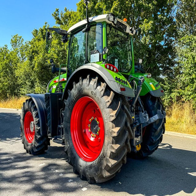Multifunctional Fendt 20HP-130HP 4WD Agricultural Tractors 100HP Rated Power 15HP-30HP Variety for Sale