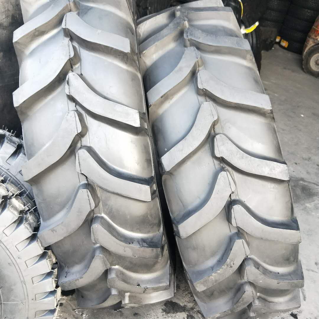 Farm Tractor Tyre 14.9-30 Dryland R-1 Forward Agricultural Tyre 13.6-24 14.9-30 16.9-30 16.9-34 18.4-34Can Match Rims