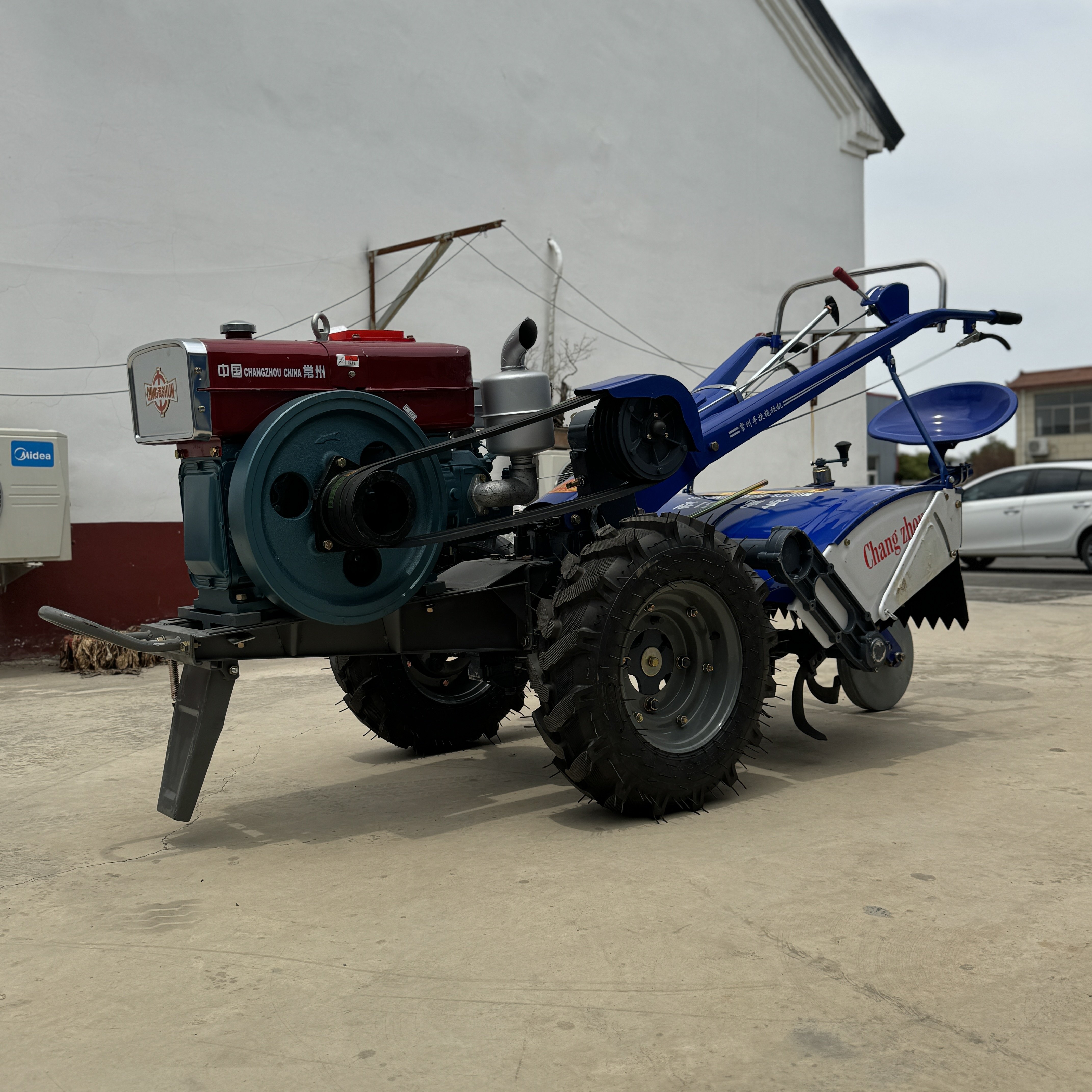 Best Selling China 151 15HP 18HP 20HP Diesel Engine Two Wheel Hand Walking Tractor for Agricultural Cultivator