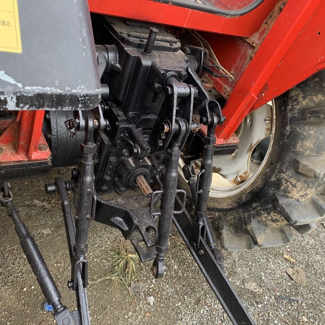 Used Tractors Kubota JOHN and DEERE DF YTO MF FOTON Farmer Shanghai Farm Machinery Agriculture Mini Tractor