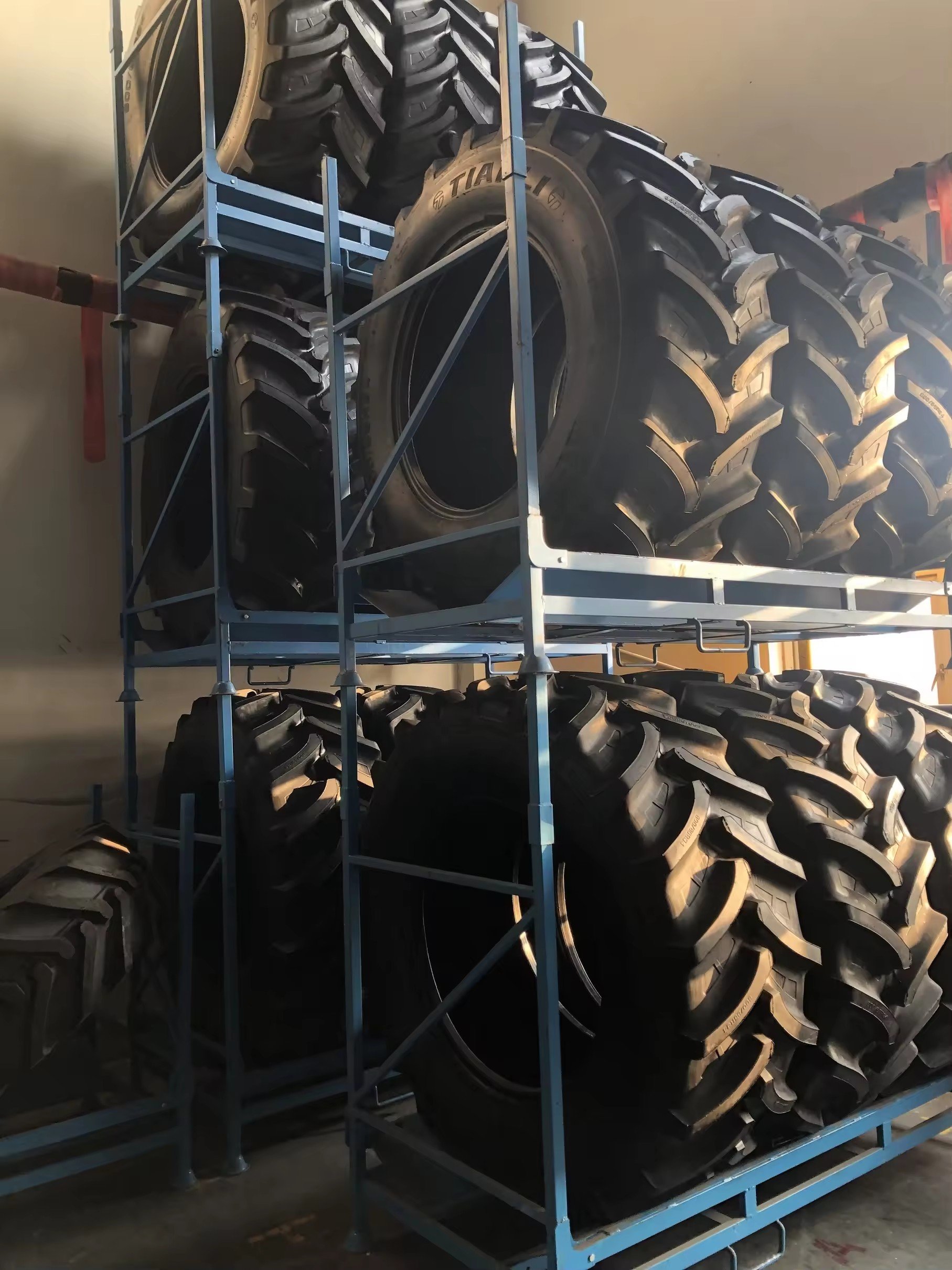 Agricultural Tire Radial TIRE R1 360/70R20 380/70R24 420/70R28 480/70R30 480/70R34 480/70R38 for Tractor Chinese Factory