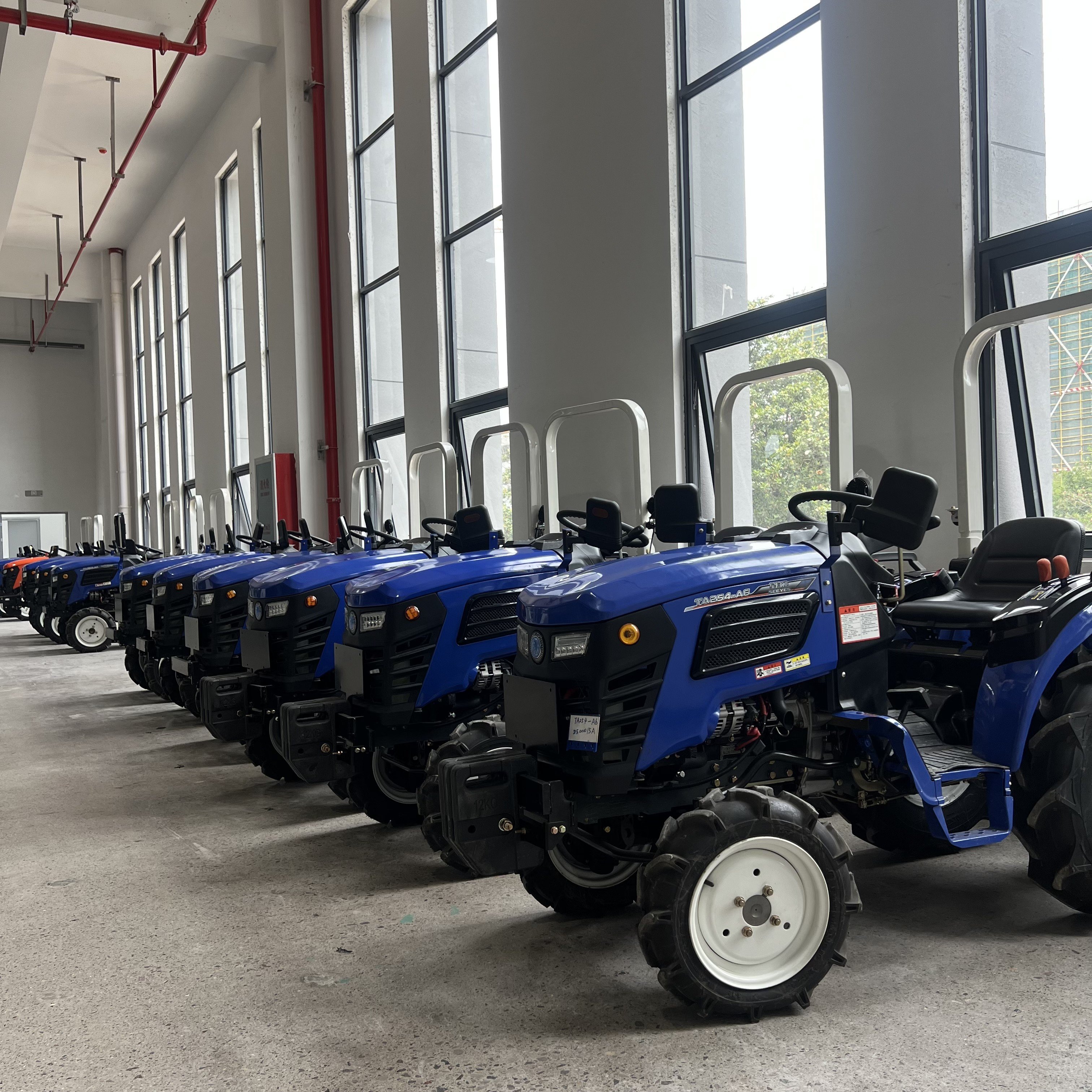 Mini Tractor High Safe Level Mini Farm Tractor 25 -50 hp Agricultural Farm Tractor for Sale