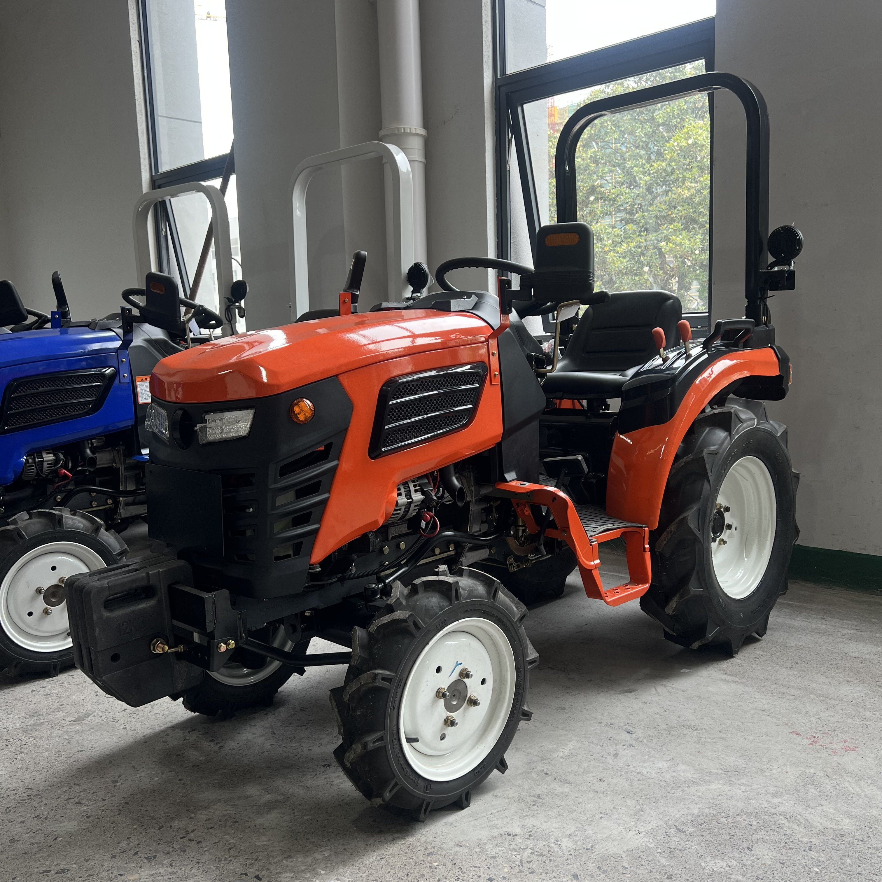 Mini Tractor High Safe Level Mini Farm Tractor 25 -50 hp Agricultural Farm Tractor for Sale