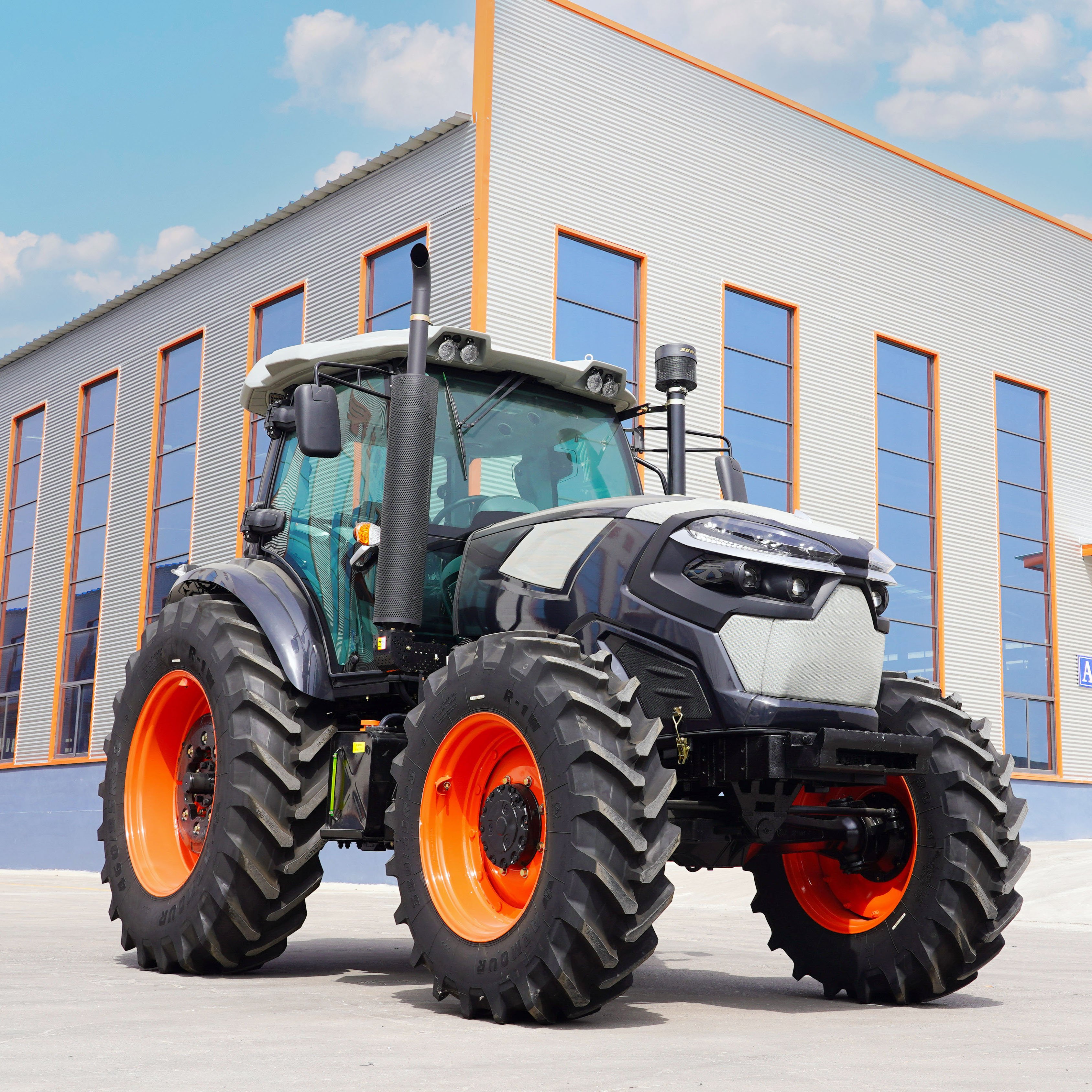 18hp 20hp 24hp 25hp 28hp 30hp 33hp 40hp Mini Small Tractor Front End Loader/front Blade