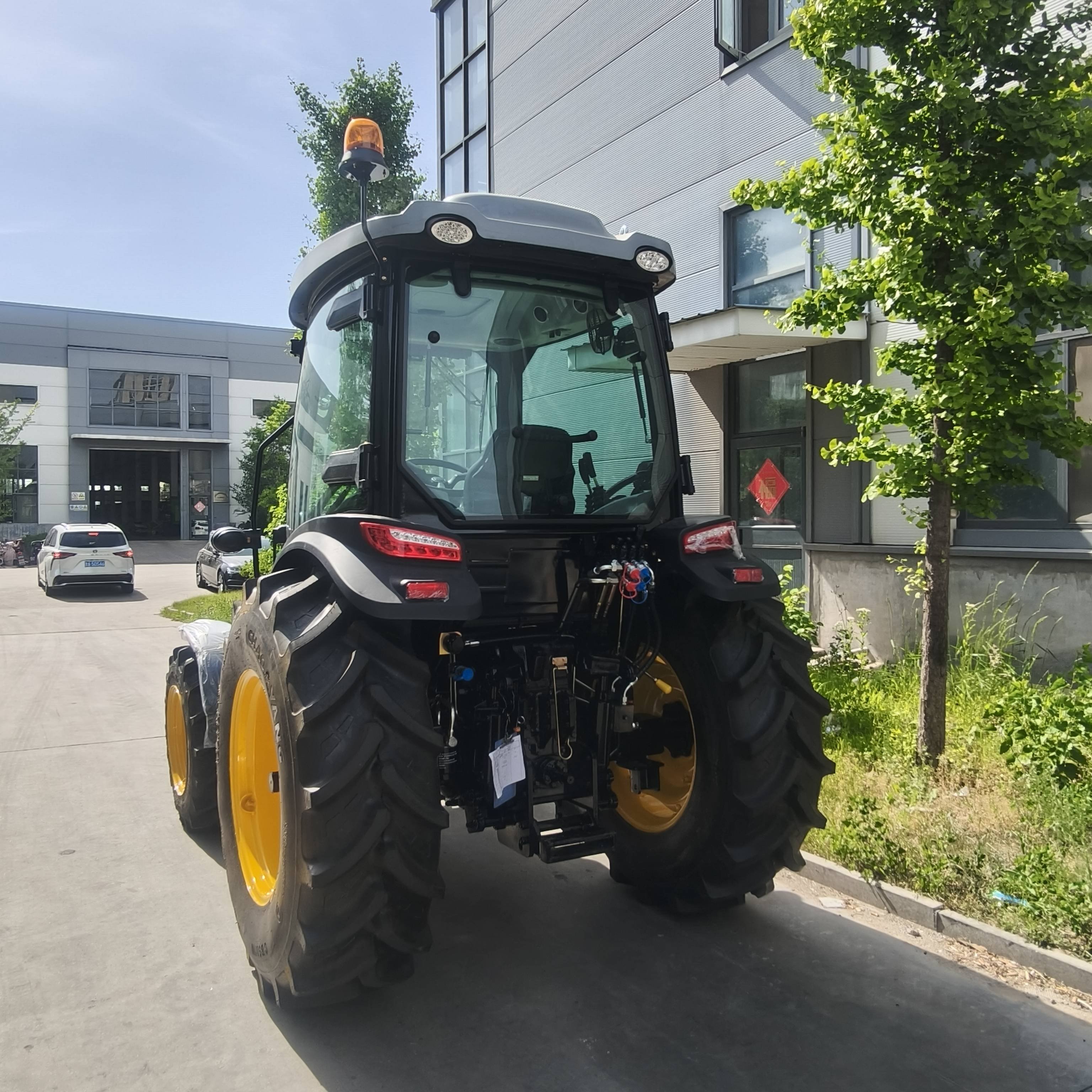 LKK 75H Agricultural Equipment 90HP Mini Tractores Para Huertas Prices of Tractor in Ghana Tractor for Sale in Ethiopia