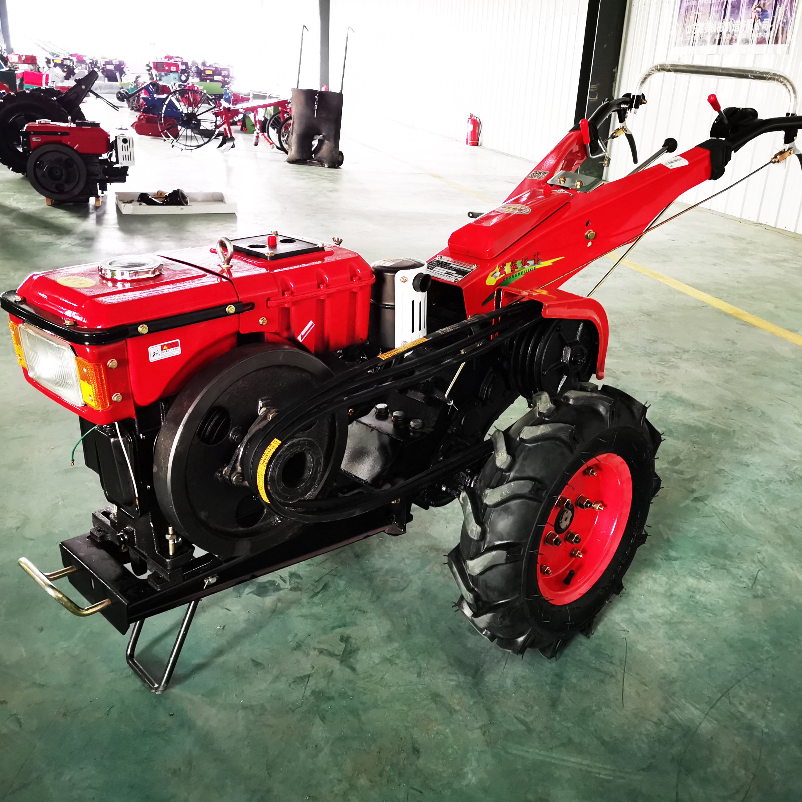 22hp Walk Behind Garden Tractor Smart Agricultural Wheel Tractor With Gear Pump Gearbox Bearing for Green Thumbs