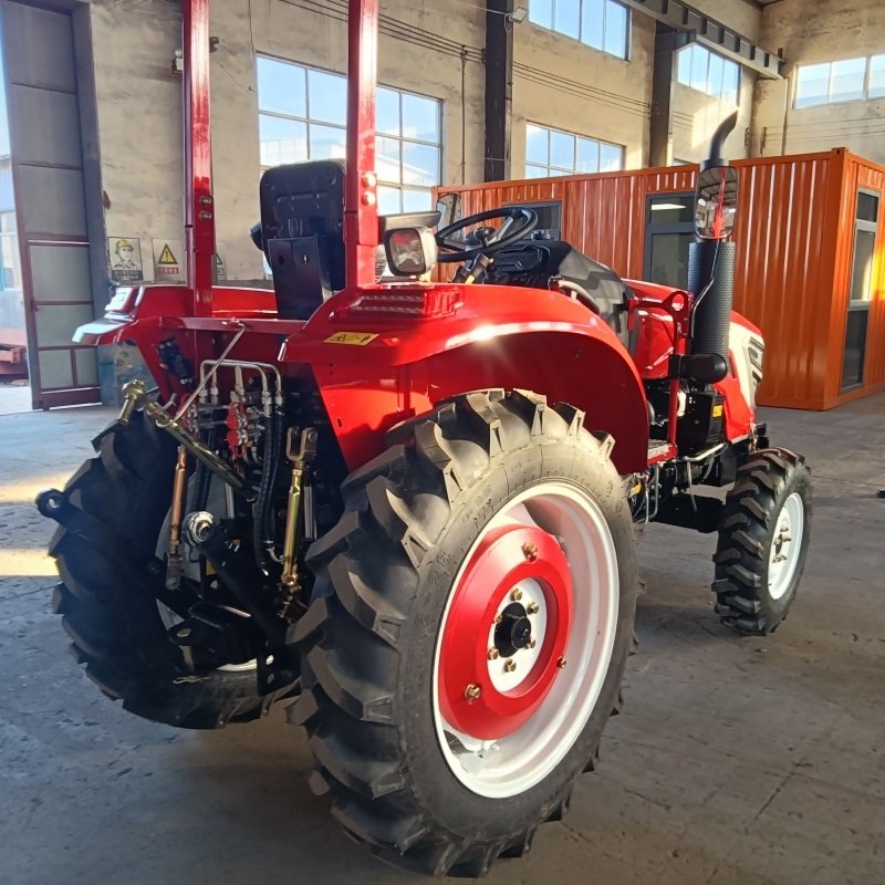 LKK Multifunction Agricolas 4wd Farmer Tractores Compact Agriculture Tractor Small Farm Agriceltural 4x4 Mini Farming Tractors