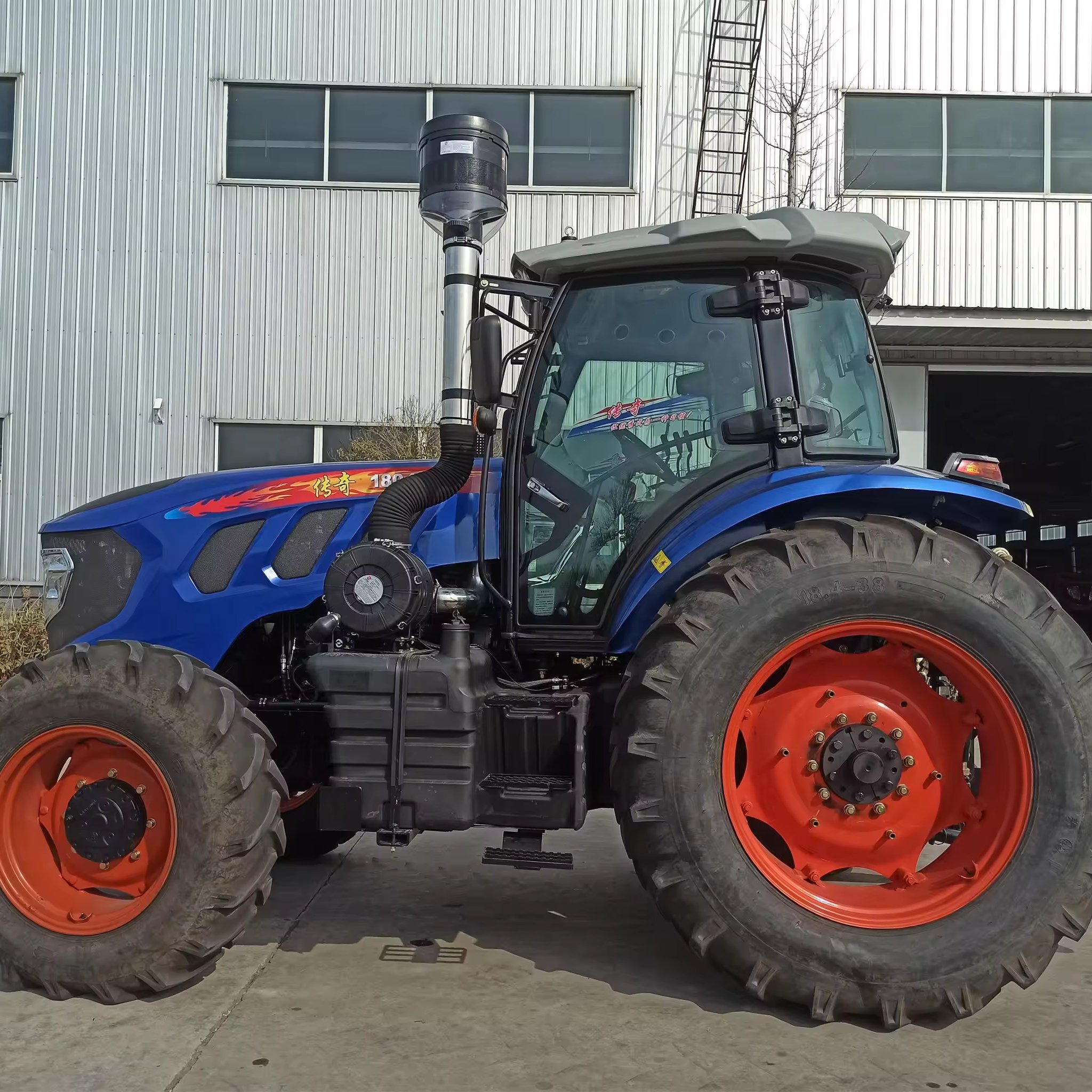 Wheel Tractor Chinese Mini/large 180hp for Farms Comfortable Cockpit YTO Engine 4WD Blue Tractors