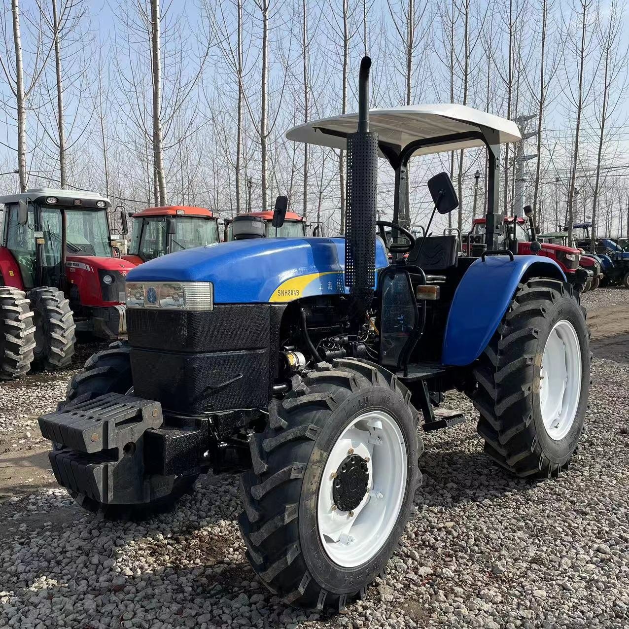 High-Quality Durable Agricultural New and Holland 804B Tractors From China With a Sunshade, With Front Accessories,Bestseller