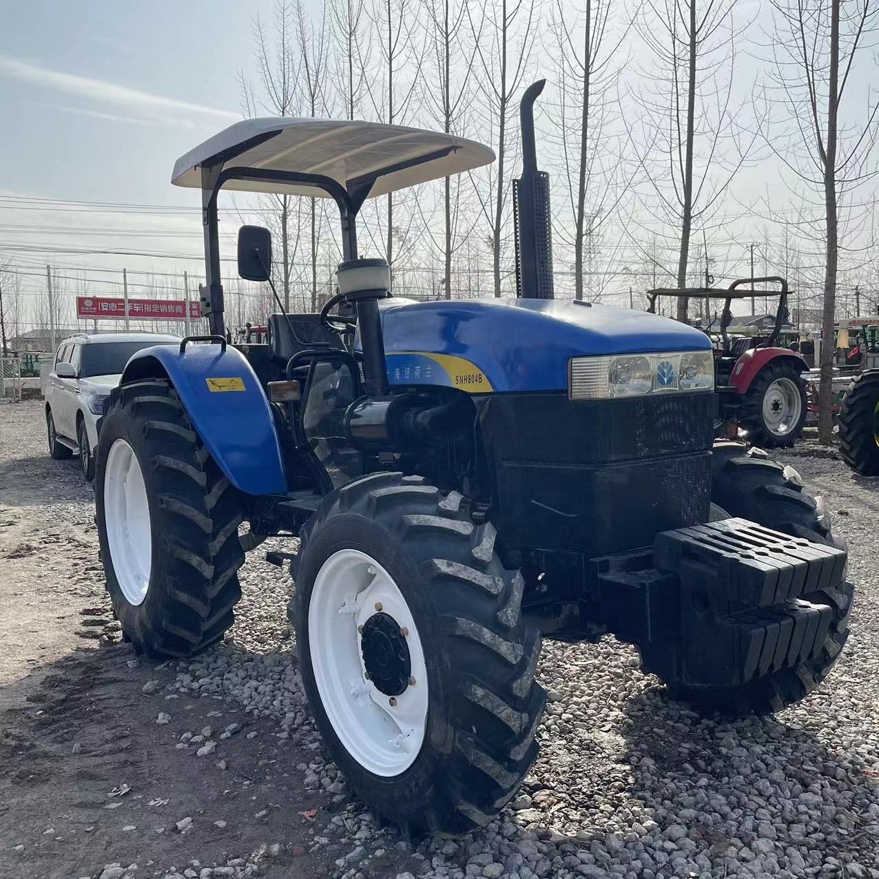 High-Quality Durable Agricultural New and Holland 804B Tractors From China With a Sunshade, With Front Accessories,Bestseller