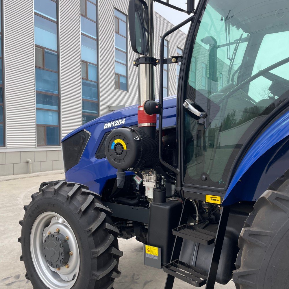 Agricultural Machinery 120HP High Quality Four Wheel Tractor for Farm Work Multifunctional New