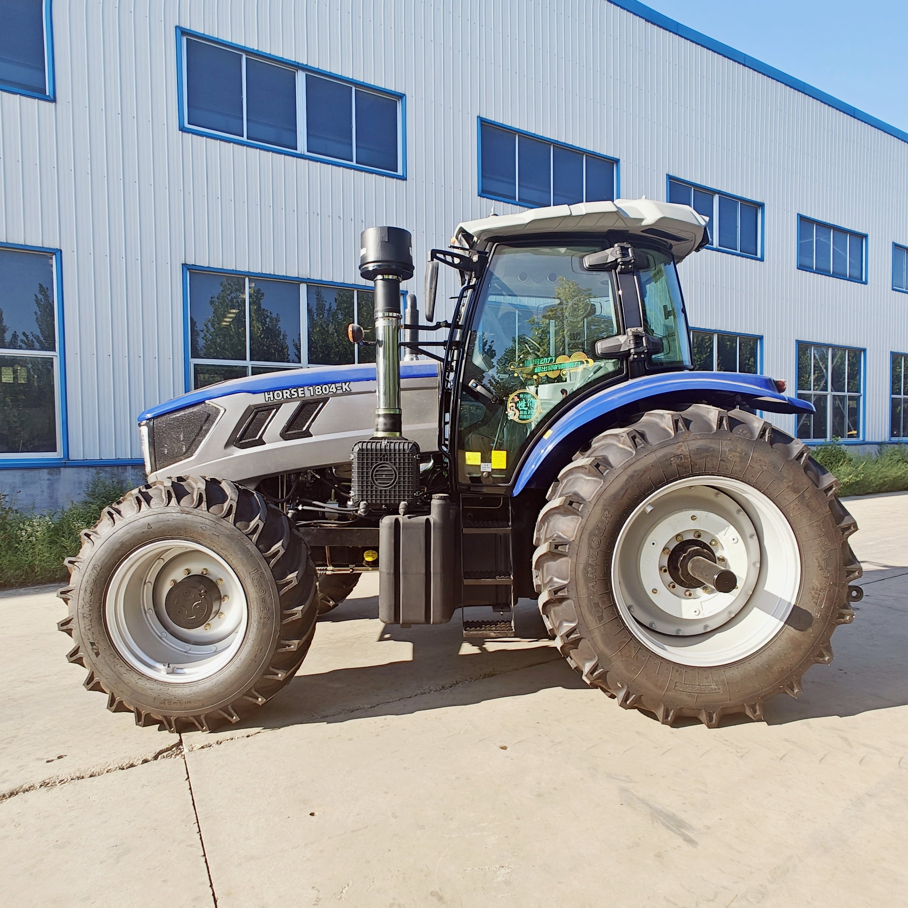 4 Wheel Drive Tractor Tractores Agricolas Snh 904 Russian Small Farm Tractors