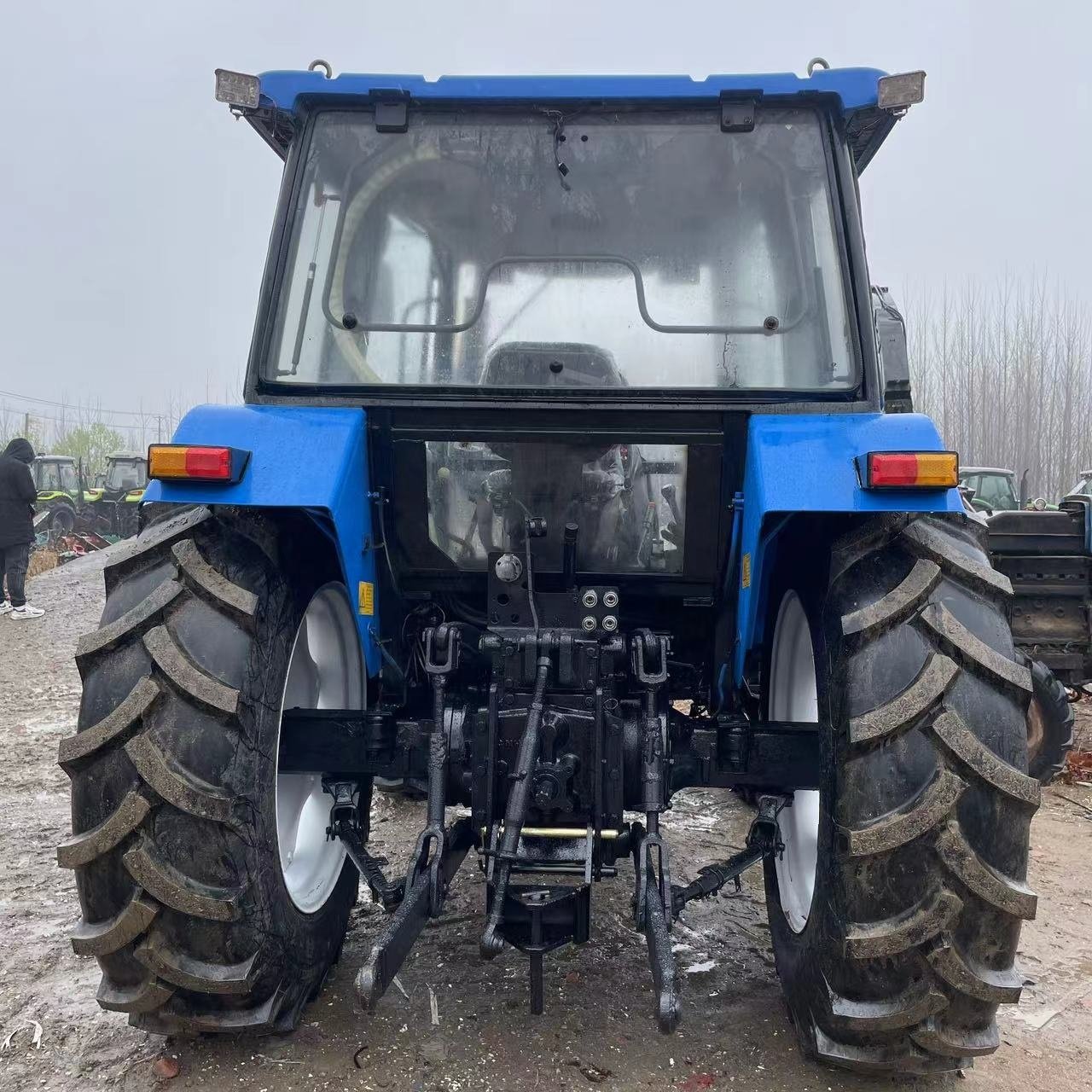 High Efficiency Used New Holland Tractors 100hp Used Tractors for Agriculture