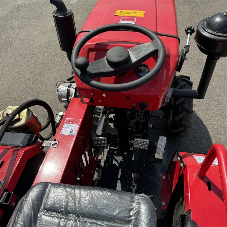Four Wheel Drive Tractor All Diesel Engine 2200 Rpm 29.4kw Single Cylinder Electric Start Agricultural Tractor