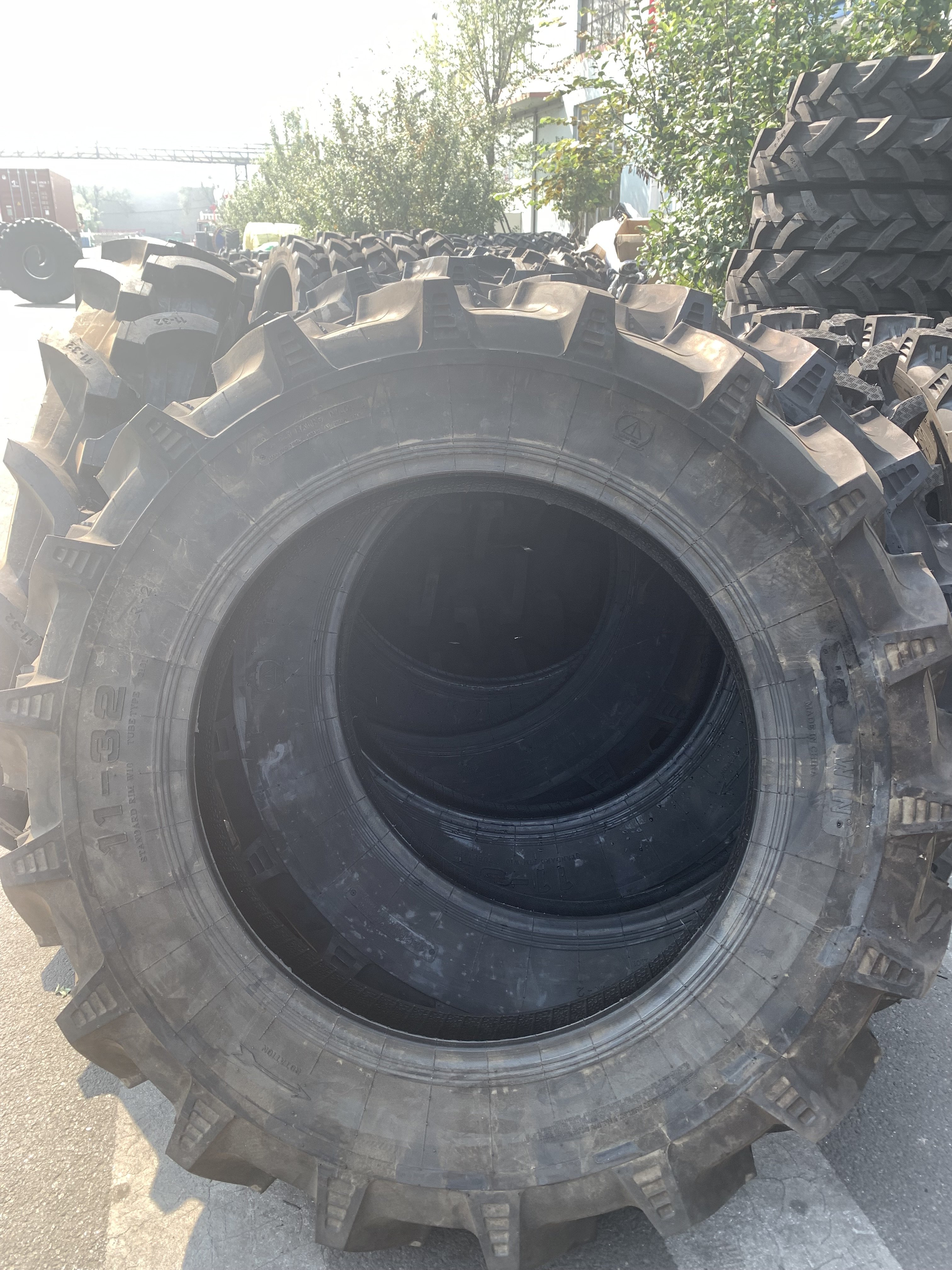 Agricultural Tractor Tire Bias Tyre R1 13.6-24 13.6-28 for All Farm Machinery