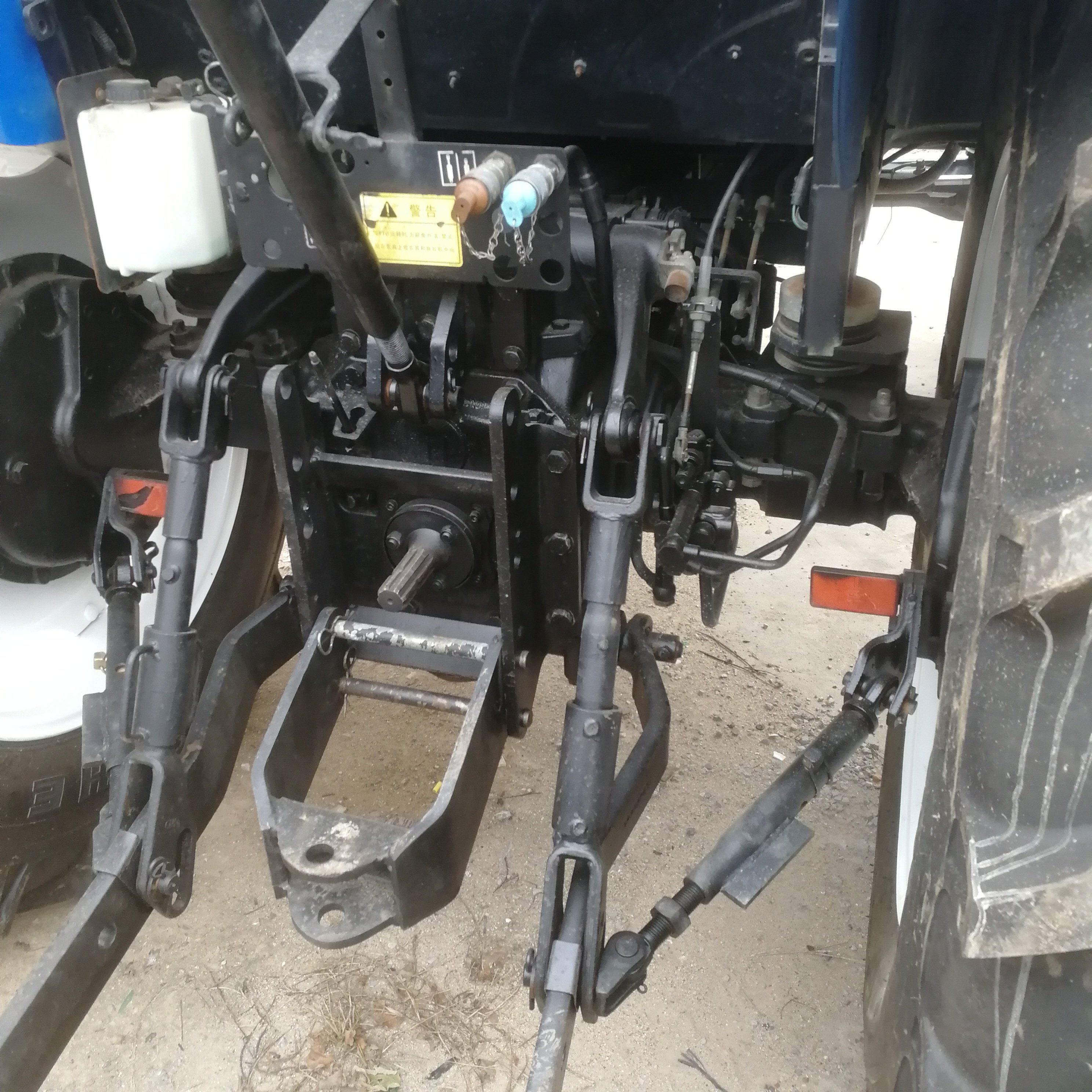 Used Tractors TD5 T1104 110HP 4WD Wheel Farm Orchard Compact Tractor Agricultural Machinery Massey Ferguson Tractor Spares