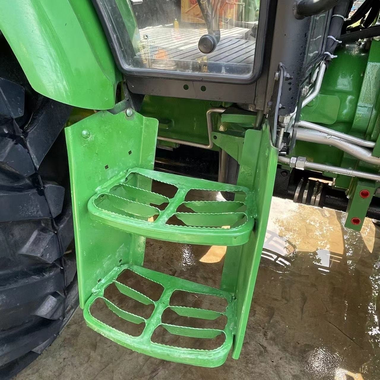 Used 140hp 200 hp Tractor John and Deer Good Performance with Cab