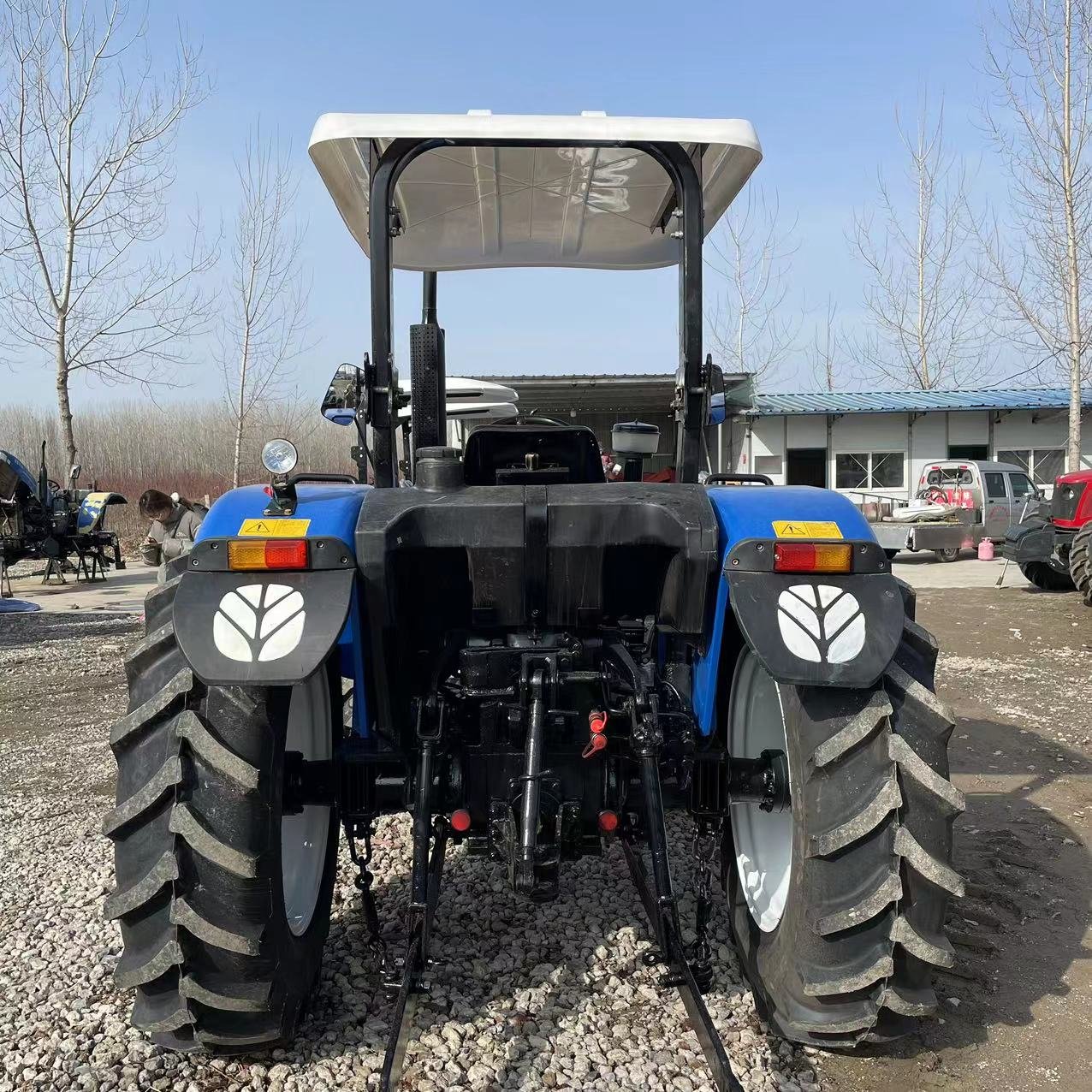 Second-Hand/Used Agricultural New a Holland SNH804 Tractors with a Driver's Cab for Cheap Price