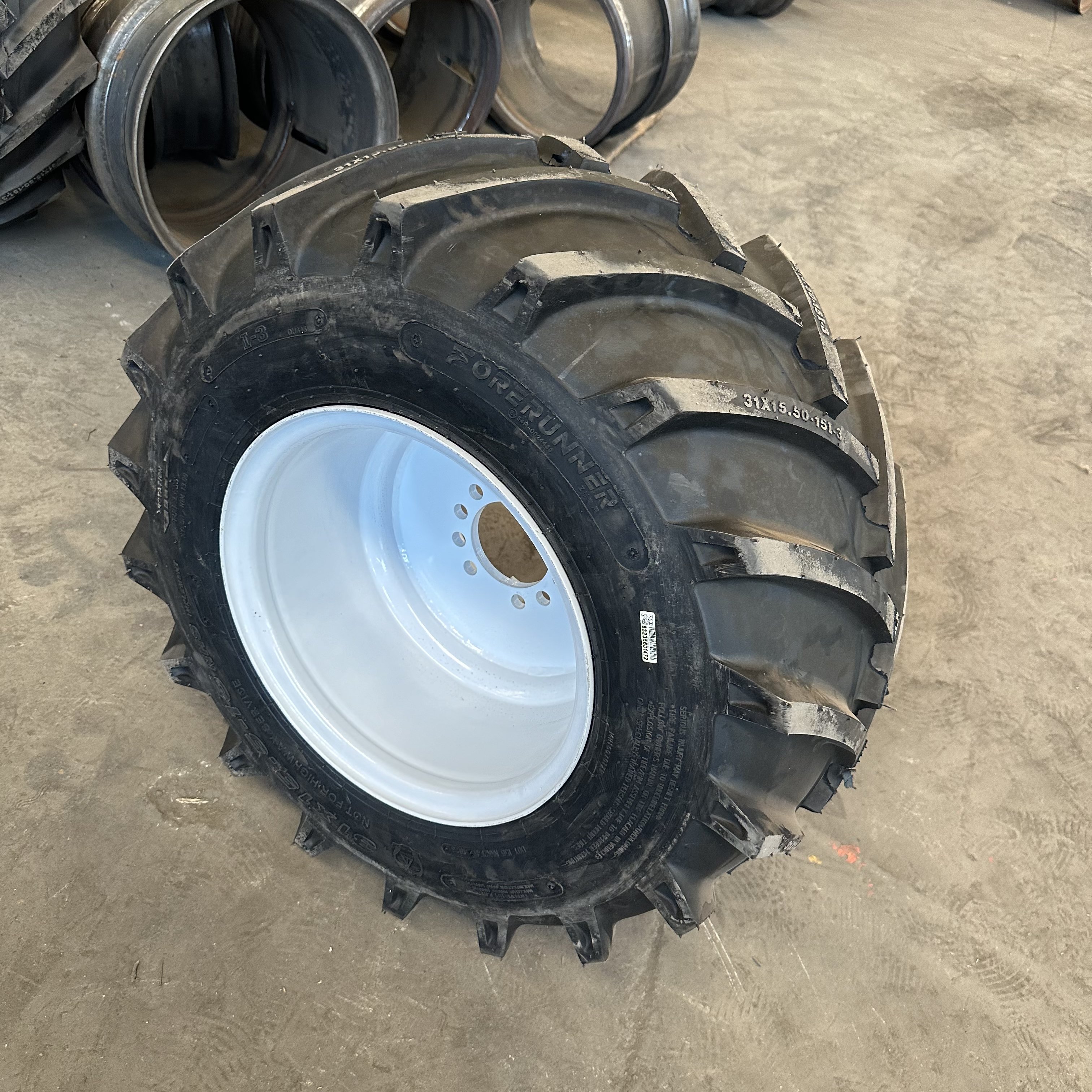 Agricultural Tractor Farm Tires 31x15.5-15 Rubber Wheel Implement Tyre with 13x15 Rims