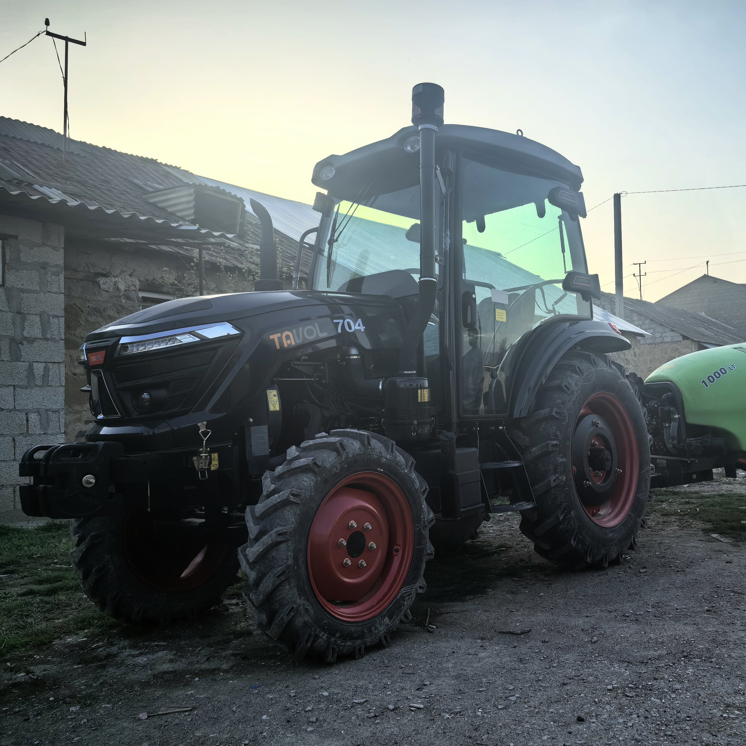 Hot Sale Small Mini Traktor 60hp 70hp Black Color Farming Tractor Agriculture Tractor Sales in Armenia