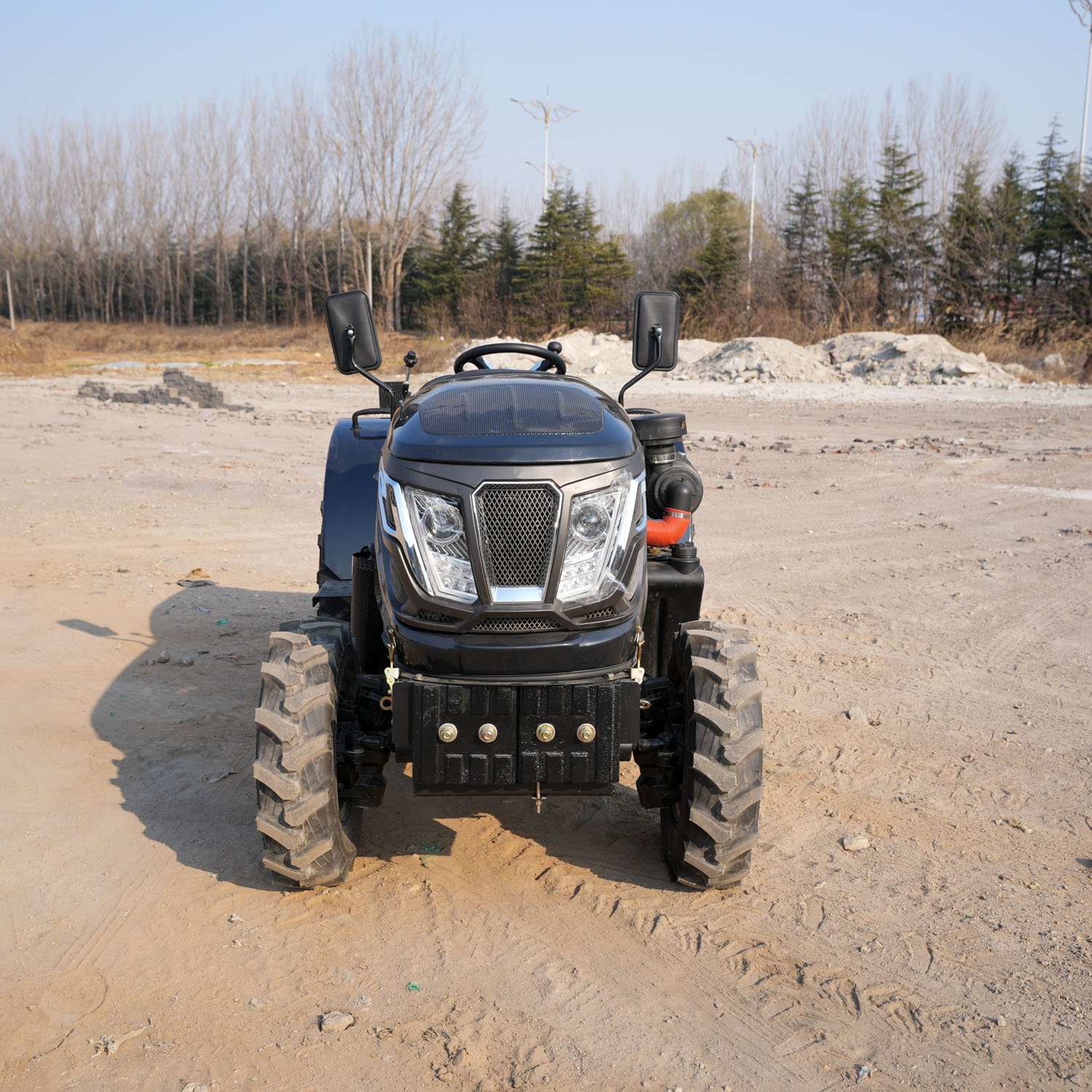 LKK- Narrow Chassis Agricultural Tractors 4*4 For vineyard orchards With Accessories Adaptable to cold or heat