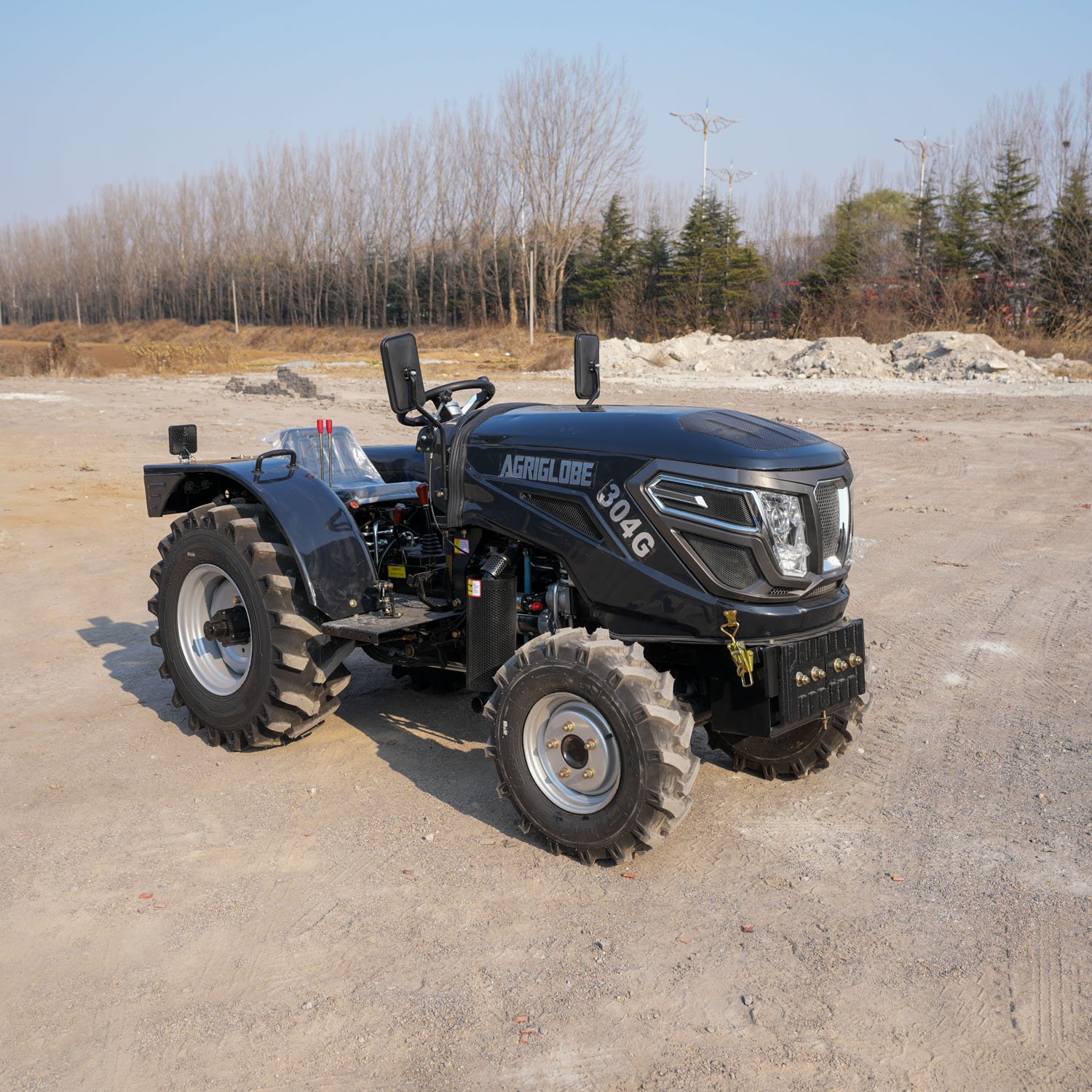 LKK- Narrow Chassis Agricultural Tractors 4*4 For vineyard orchards With Accessories Adaptable to cold or heat