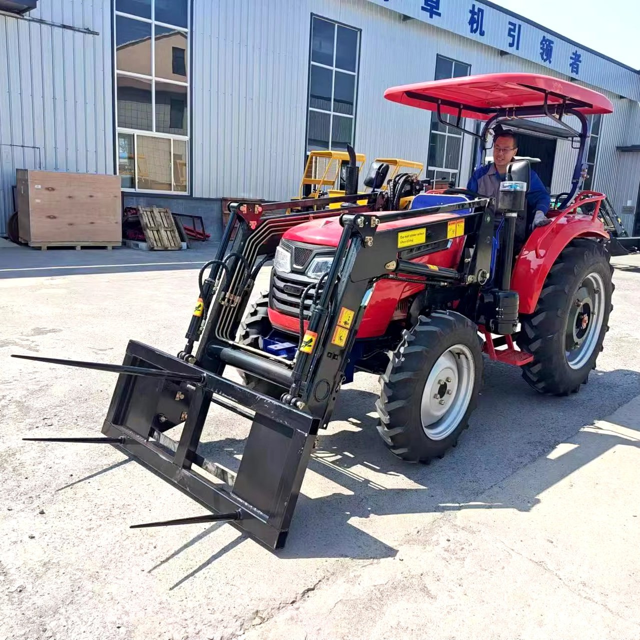 Farming Tractors Small Agricultural Tractor Mini 4x4 Farm Wheel Tractor with Front Loader Bucket Backhoe