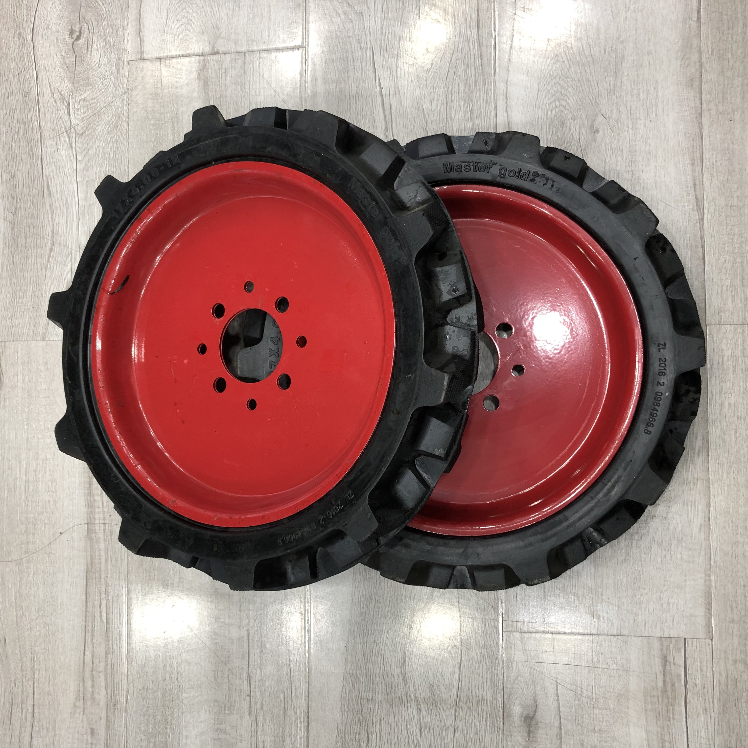 16 Inch 16x4.50-10 Solid Rubber Wheel