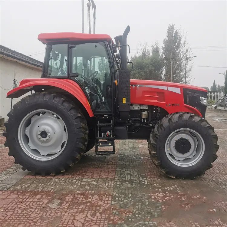 Agriculture Farm 4WD 50HP Cabin Tractor with Front End Loader for Sale