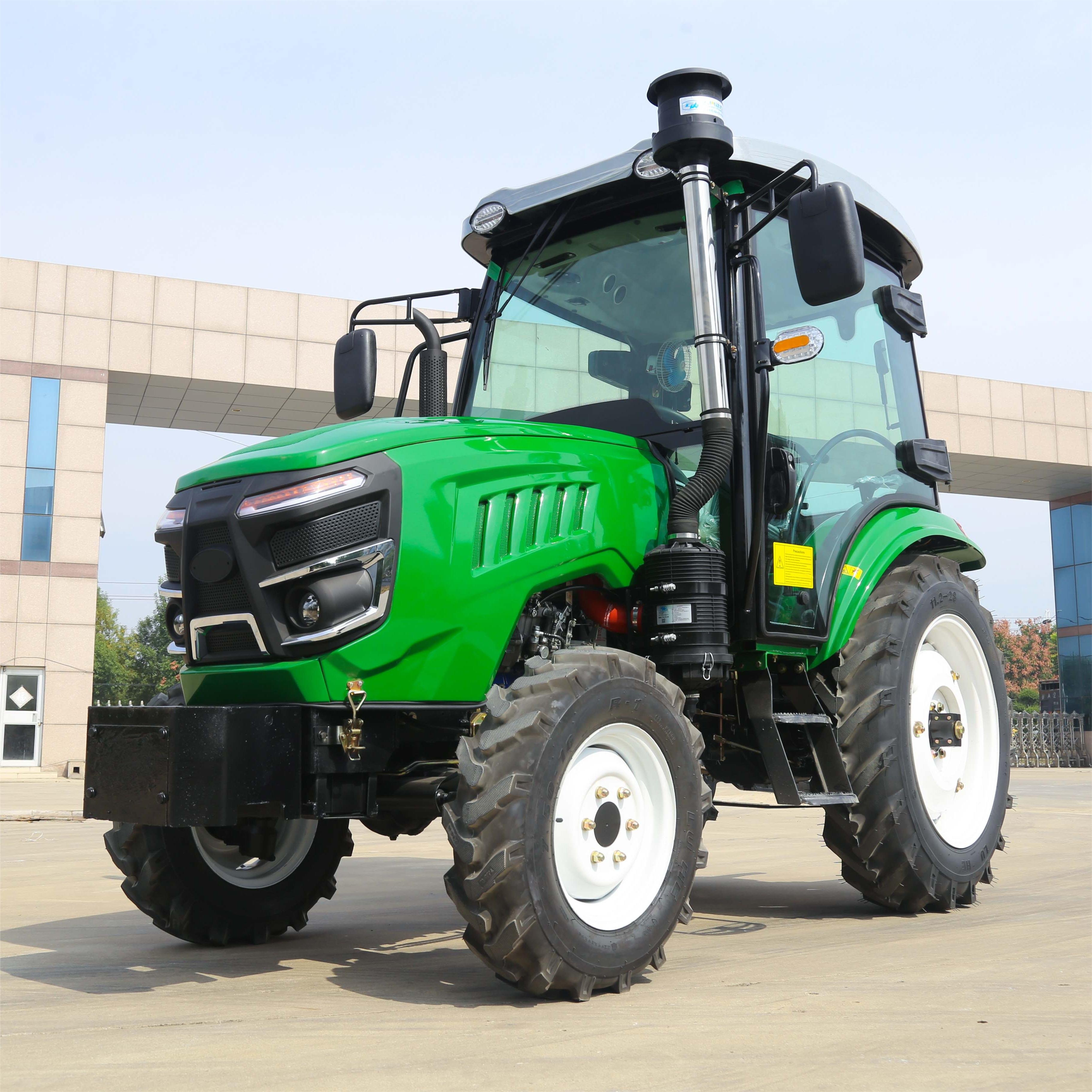 Newest Multifunctional Small/mini Farm 4 Wheels Driving Tractor with Best Price